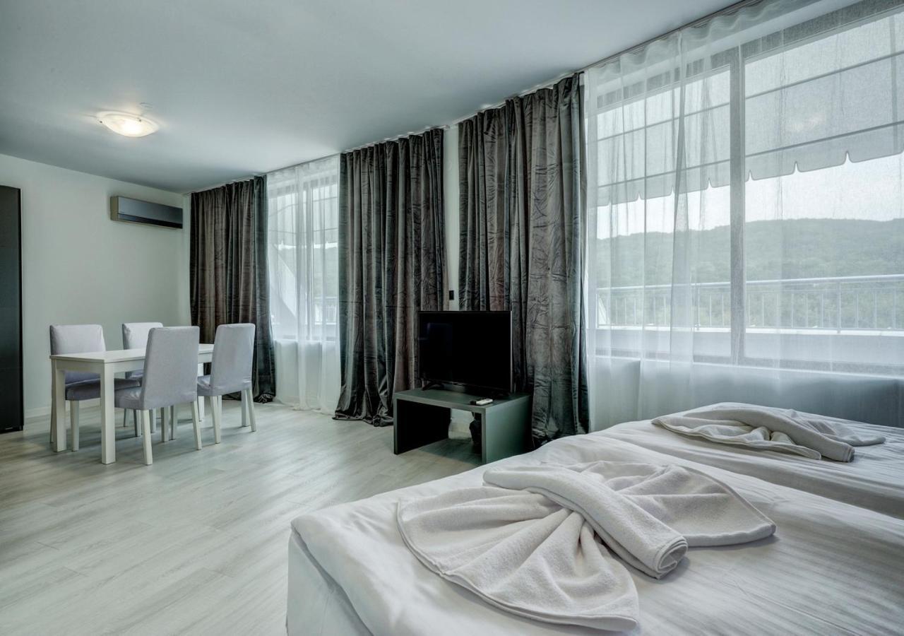 Continental Apartments Golden Sands Eksteriør billede